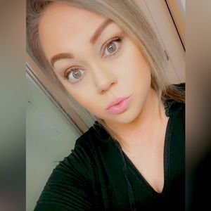 Meet your Posher, Kelli